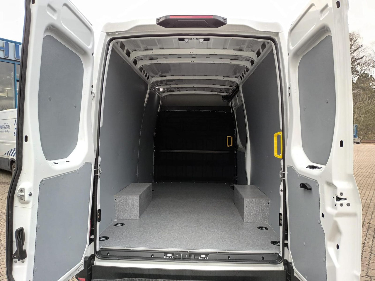 Iveco 35S16A8V AHK, ACC, LED-SCHEINWERFER ab 0% - Furgón: foto 5 Iveco 35S16A8V AHK, ACC, LED-SCHEINWERFER ab 0% - Furgón: foto 5