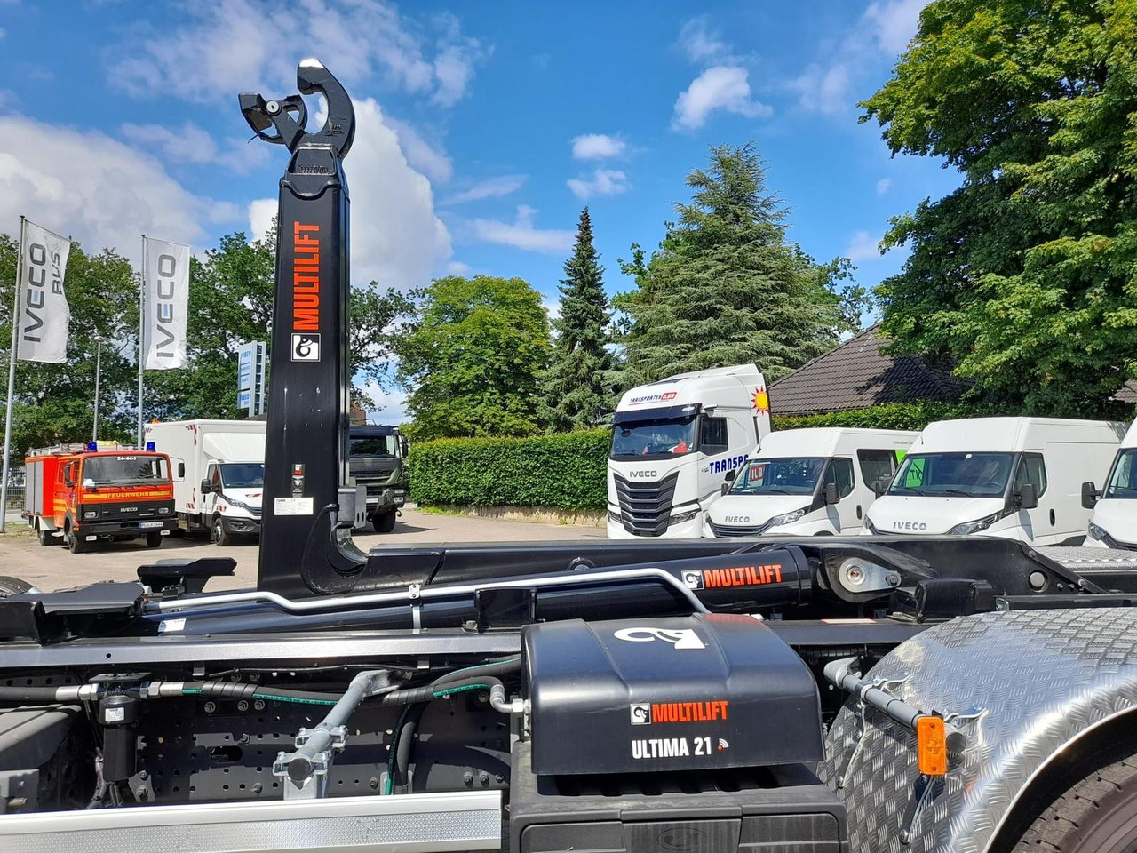 Iveco AD280X46Y/PS ON HIAB 490PS Lenk-Lift - Camión volquete: foto 3 Iveco AD280X46Y/PS ON HIAB 490PS Lenk-Lift - Camión volquete: foto 3