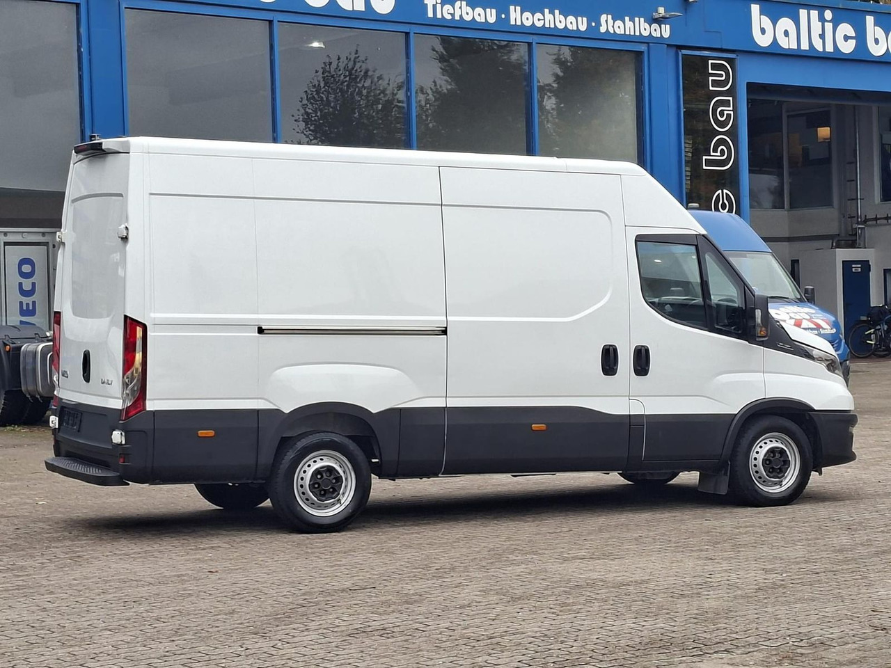 Leasing de  Iveco Daily 35S16V 3520L Klima, Radio Iveco Daily 35S16V 3520L Klima, Radio: foto 7