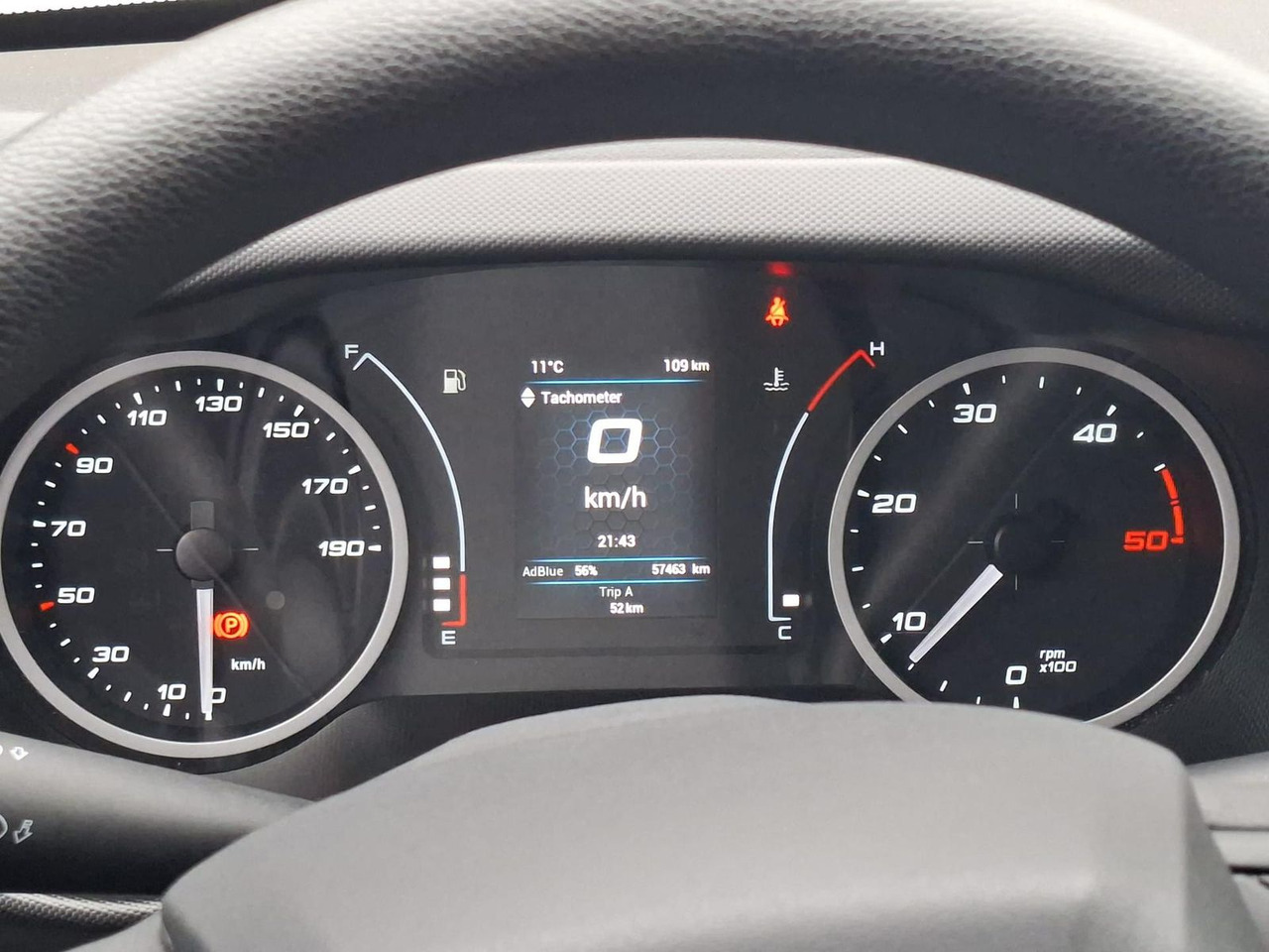 Leasing de  Iveco Daily 35S16V 3520L Klima, Radio Iveco Daily 35S16V 3520L Klima, Radio: foto 12