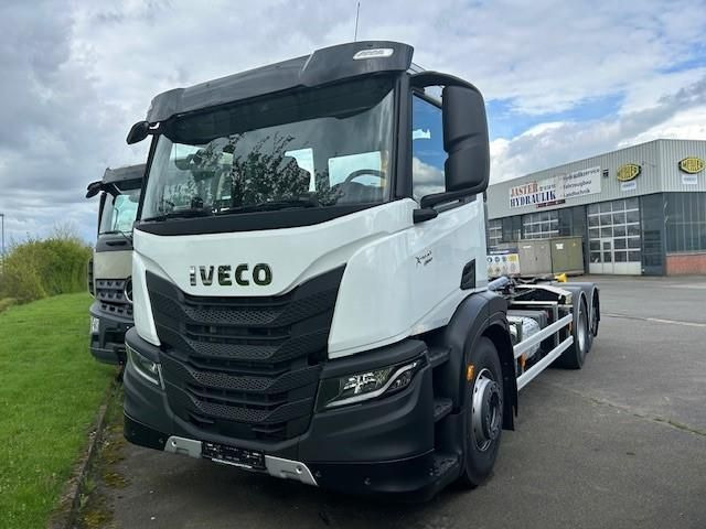Iveco X-WAY AD280X46Y/PS ON Palfinger PH T20 SLD5 3... - Camión multibasculante: foto 3 Iveco X-WAY AD280X46Y/PS ON Palfinger PH T20 SLD5 3... - Camión multibasculante: foto 3