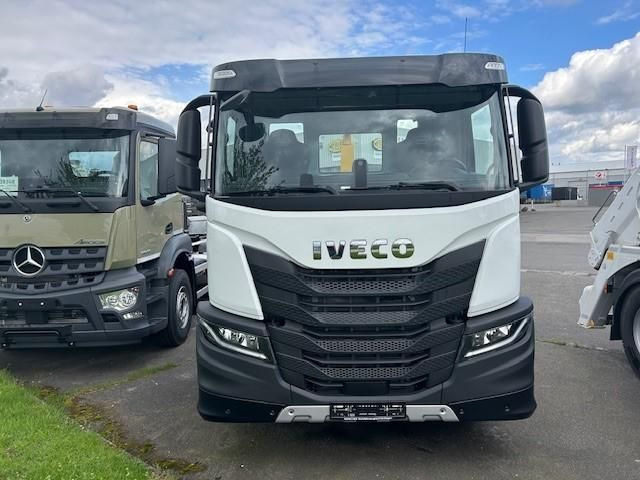 Iveco X-WAY AD280X46Y/PS ON Palfinger PH T20 SLD5 3... - Camión multibasculante: foto 2 Iveco X-WAY AD280X46Y/PS ON Palfinger PH T20 SLD5 3... - Camión multibasculante: foto 2