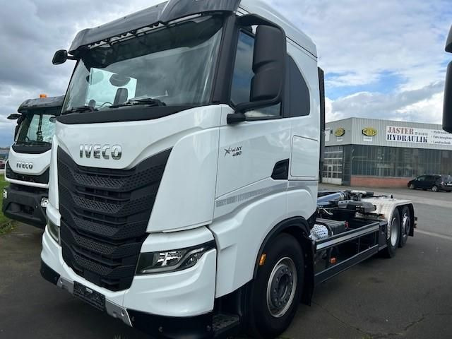 Iveco X-WAY AS280X49Y/PS ON Abrollkipper Hiab 21S.... - Camión multibasculante: foto 3 Iveco X-WAY AS280X49Y/PS ON Abrollkipper Hiab 21S.... - Camión multibasculante: foto 3