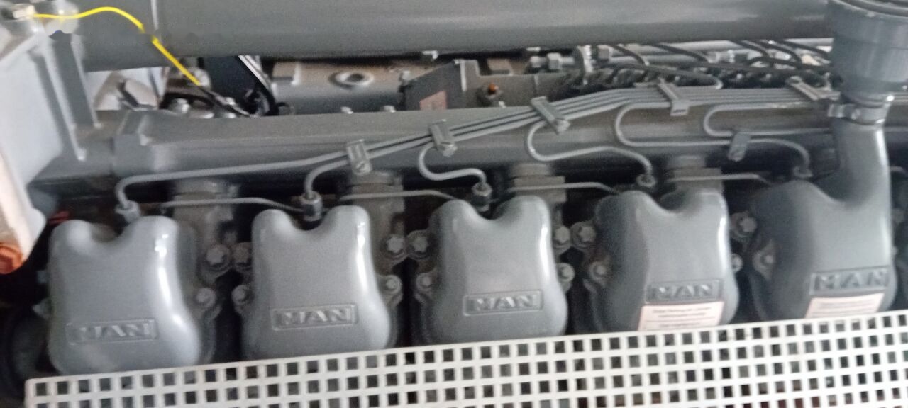 Generador industriale nuevo Cummins Cummins Generator Set Stamford 1300 KW 1600 KVA New Factory, Diesel Generator, 2014 Model, 2245 HP, 9000 kg, Low Hours, For Sale in Poland: foto 22