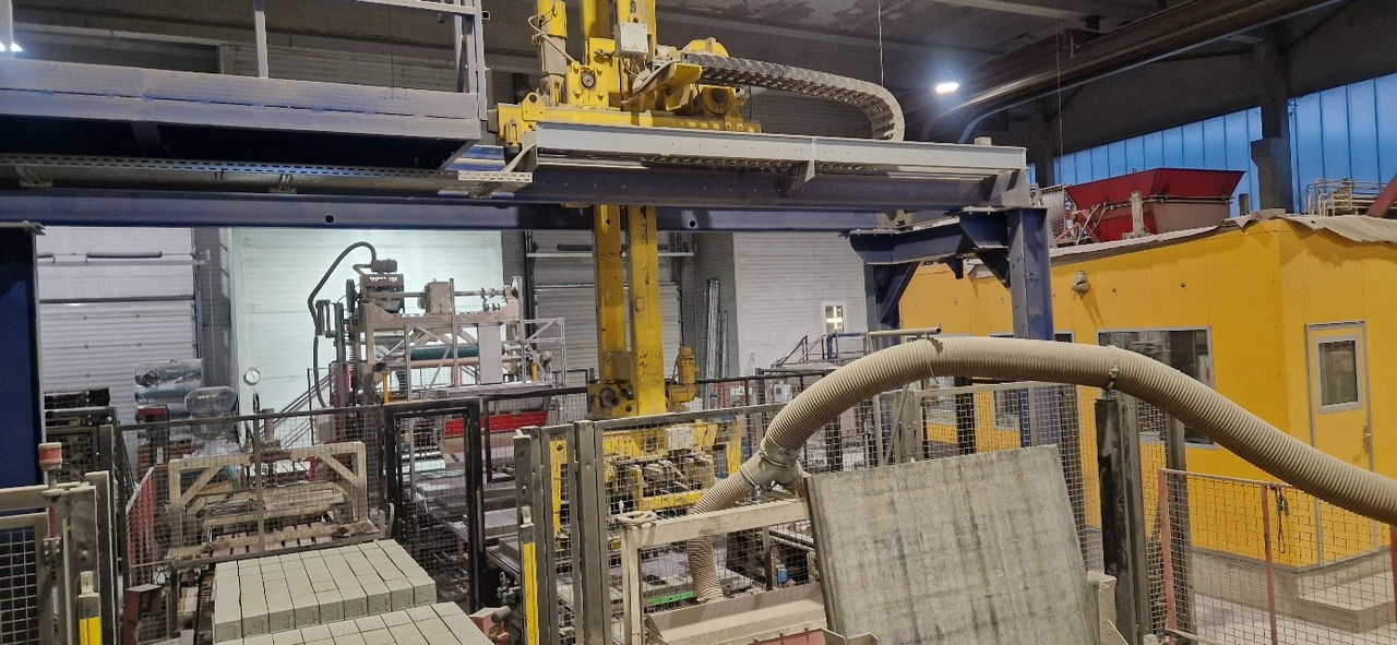 Henke Variant 140/115/50 – Fully automatic block production line / Vollautomatische Steinfertigungsanlage - Maquinaria para hormigón: foto 2 Henke Variant 140/115/50 – Fully automatic block production line / Vollautomatische Steinfertigungsanlage - Maquinaria para hormigón: foto 2