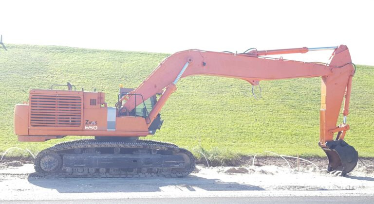Hitachi ZX650 – with long reach and normal boom / mit Langarm und normalem Arm - Excavadora de cadenas: foto 1 Hitachi ZX650 – with long reach and normal boom / mit Langarm und normalem Arm - Excavadora de cadenas: foto 1