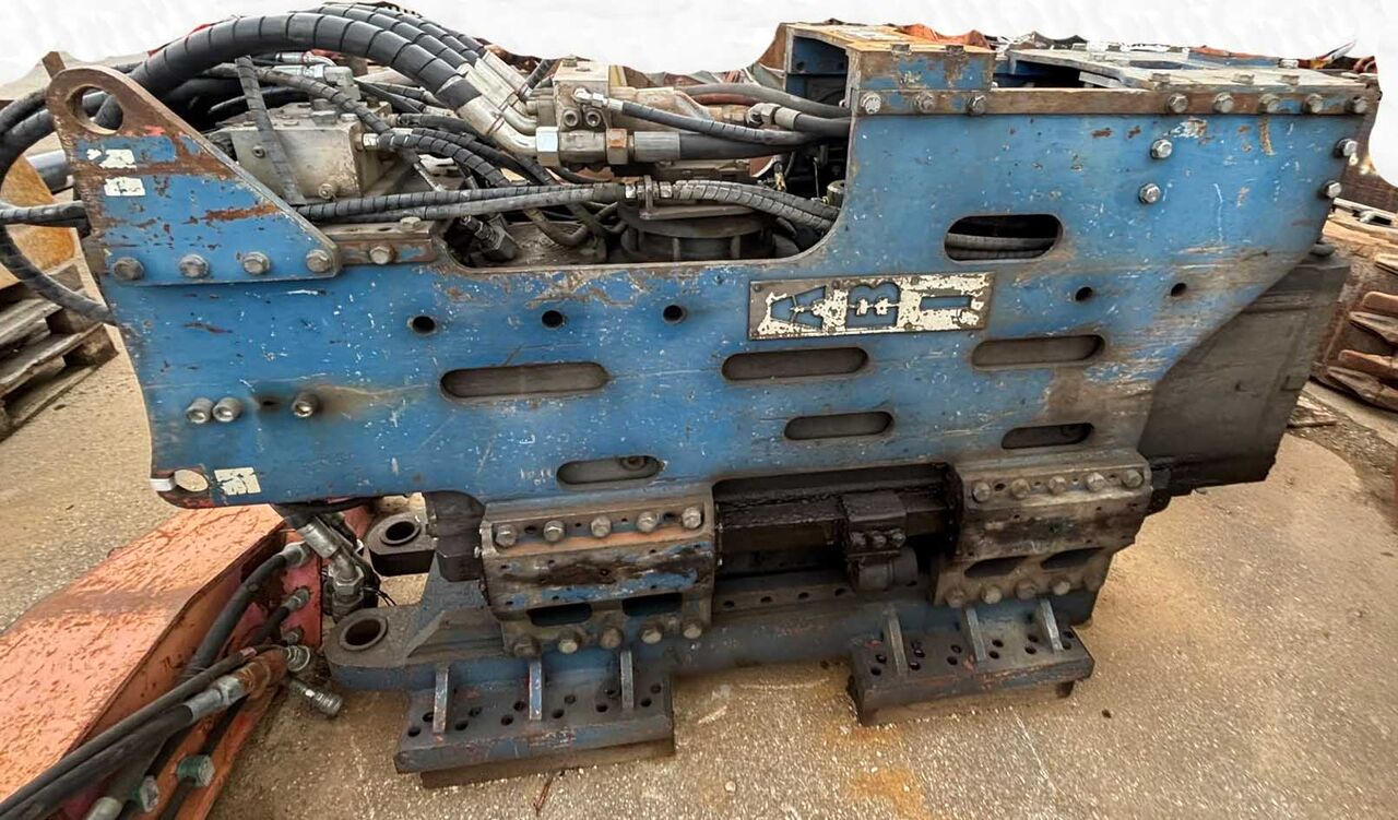 Sennebogen ZR28 – Piling Rig / Rammgerät - Perforadora: foto 2 Sennebogen ZR28 – Piling Rig / Rammgerät - Perforadora: foto 2