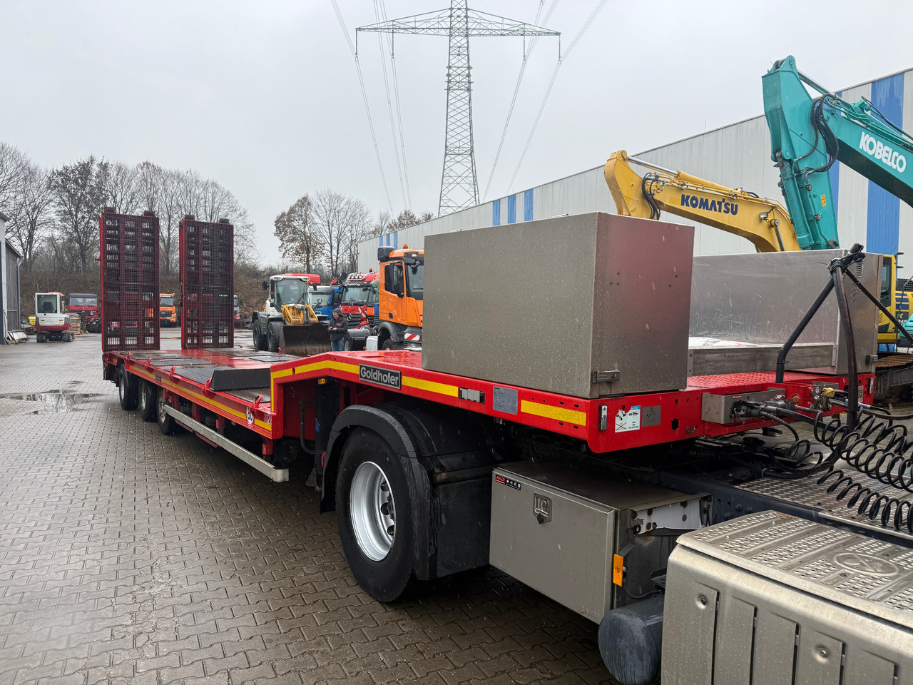Mercedes-Benz 1845 Actros SZM mit Goldhofer Tieflader Auflieger - Cabeza tractora, Semirremolque góndola rebajadas: foto 4 Mercedes-Benz 1845 Actros SZM mit Goldhofer Tieflader Auflieger - Cabeza tractora, Semirremolque góndola rebajadas: foto 4