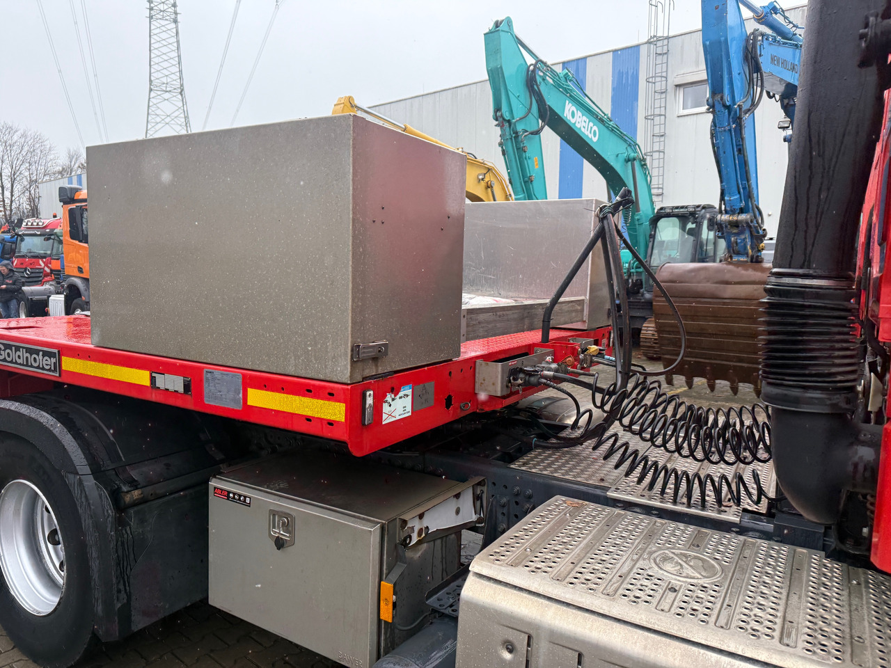 Mercedes-Benz 1845 Actros SZM mit Goldhofer Tieflader Auflieger - Cabeza tractora, Semirremolque góndola rebajadas: foto 5 Mercedes-Benz 1845 Actros SZM mit Goldhofer Tieflader Auflieger - Cabeza tractora, Semirremolque góndola rebajadas: foto 5