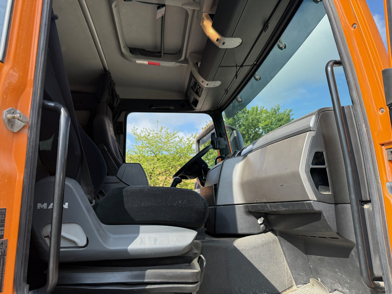 Camión volquete MAN TGS 26.480 SZM 6x4 mit Kippauflieger: foto 12