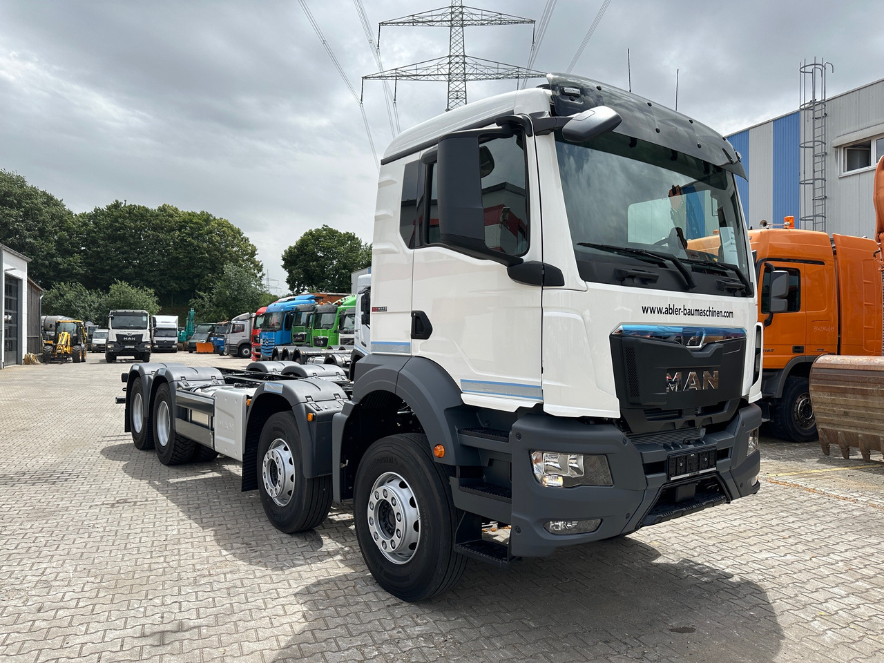 MAN TGS 41.470 8x4 BB CH Pumpenfahrgestell 2x Nebenatrieb - Camión chasis: foto 3 MAN TGS 41.470 8x4 BB CH Pumpenfahrgestell 2x Nebenatrieb - Camión chasis: foto 3