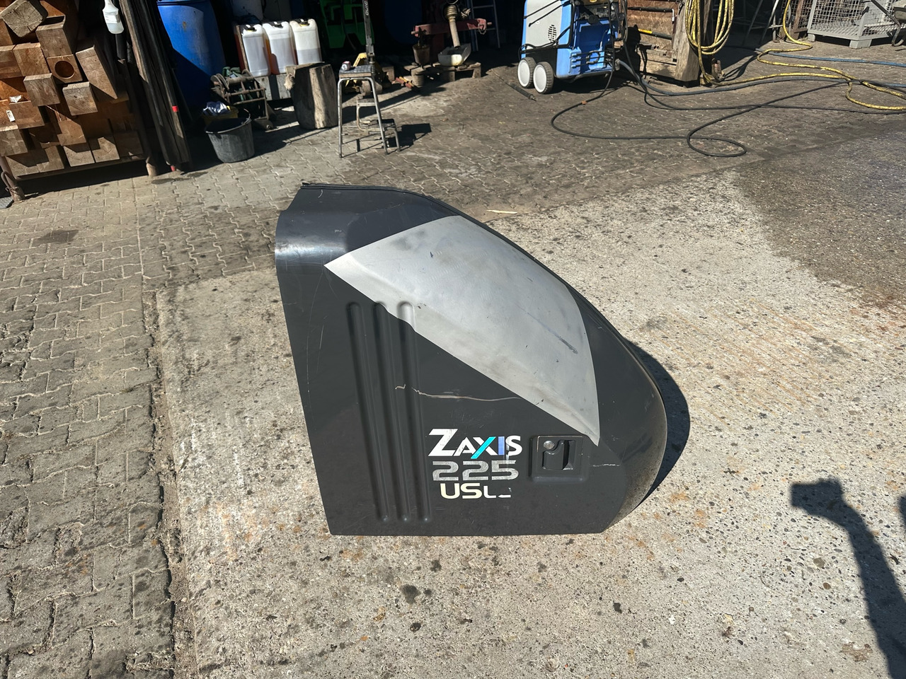 Seitendeckel Hitachi Zaxis 225 USL C - Carrocería y exterior para Excavadora de cadenas: foto 1 Seitendeckel Hitachi Zaxis 225 USL C - Carrocería y exterior para Excavadora de cadenas: foto 1