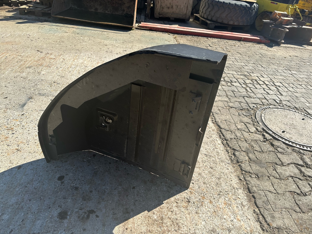 Seitendeckel Hitachi Zaxis 225 USL C - Carrocería y exterior para Excavadora de cadenas: foto 3 Seitendeckel Hitachi Zaxis 225 USL C - Carrocería y exterior para Excavadora de cadenas: foto 3