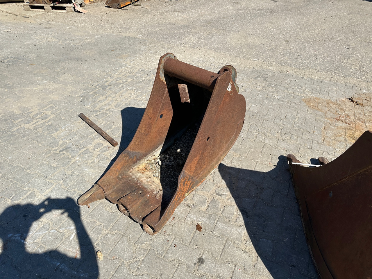 Tieflöffel 30cm Mantovanibenne - Cazo para excavadora: foto 3 Tieflöffel 30cm Mantovanibenne - Cazo para excavadora: foto 3