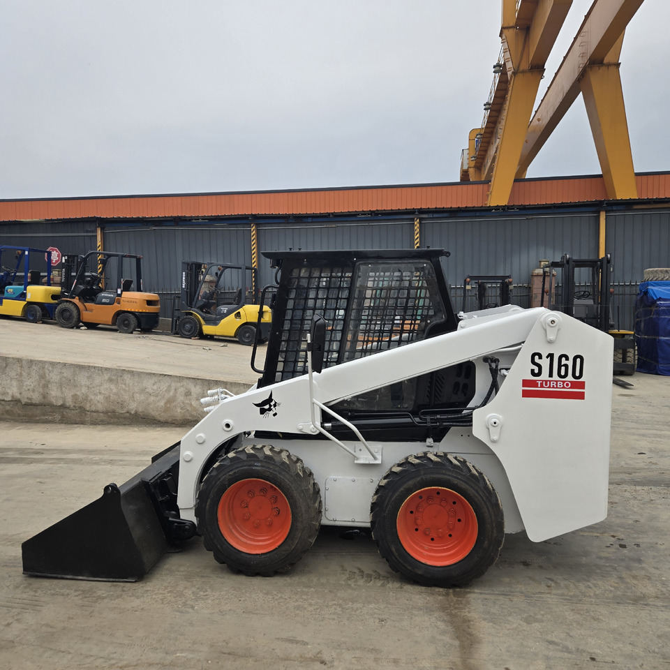 BOBCAT S160 - Minicargadora: foto 3 BOBCAT S160 - Minicargadora: foto 3