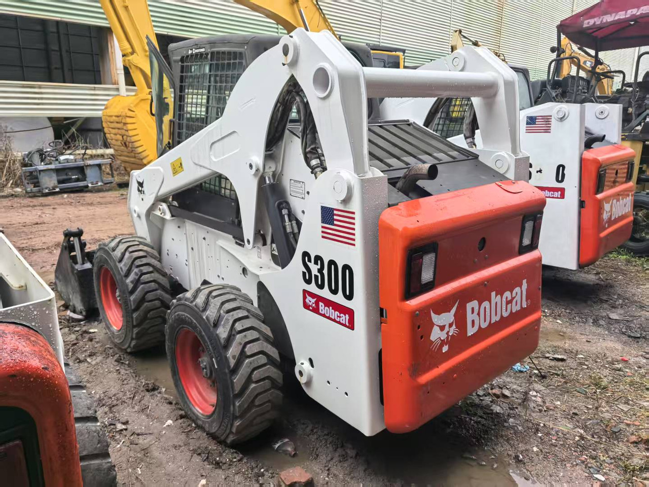 Bobcat S300 - Minicargadora: foto 2 Bobcat S300 - Minicargadora: foto 2