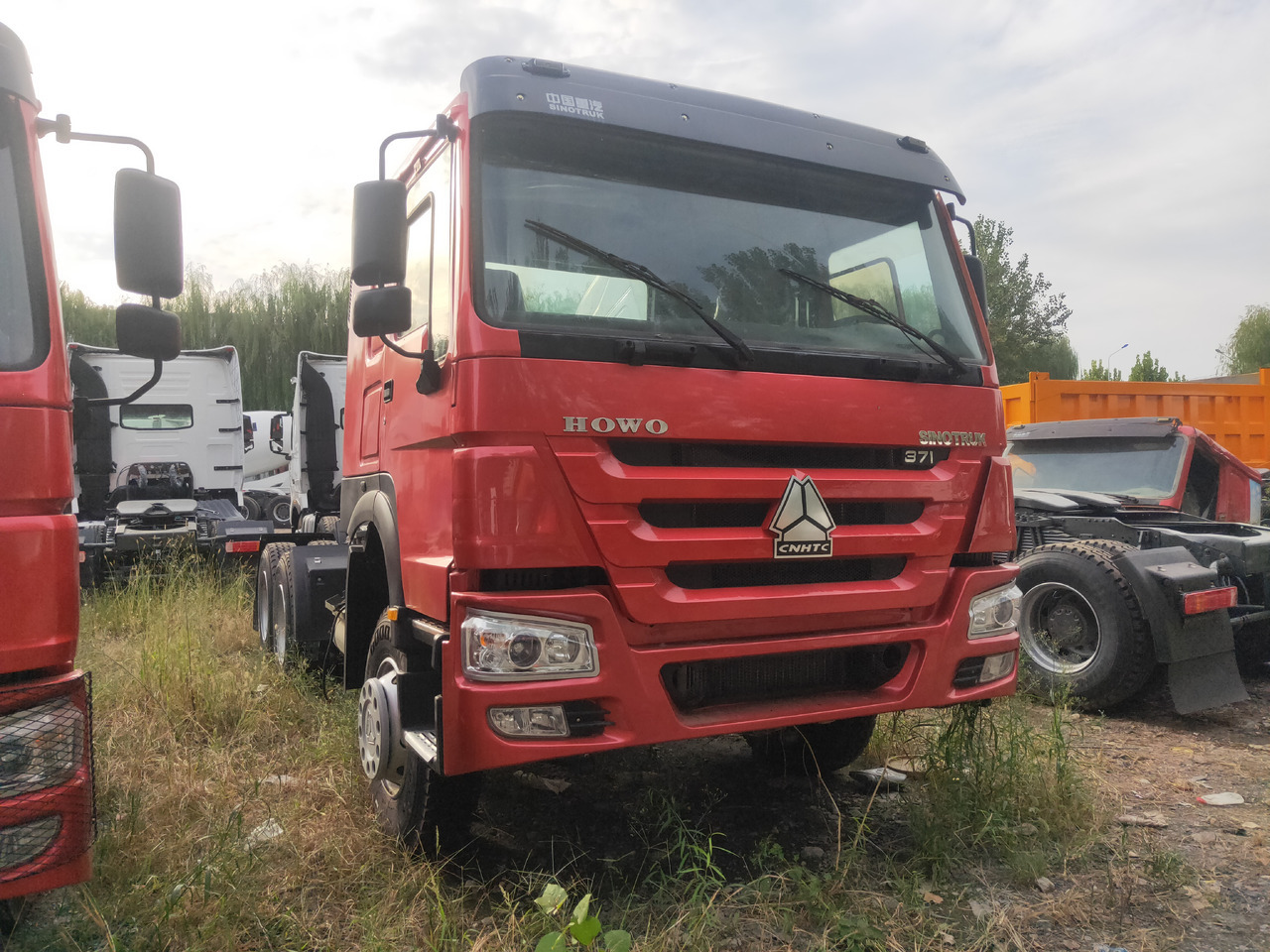 Sinotruk HOWO 371 6*4 Tractor - Cabeza tractora: foto 4 Sinotruk HOWO 371 6*4 Tractor - Cabeza tractora: foto 4