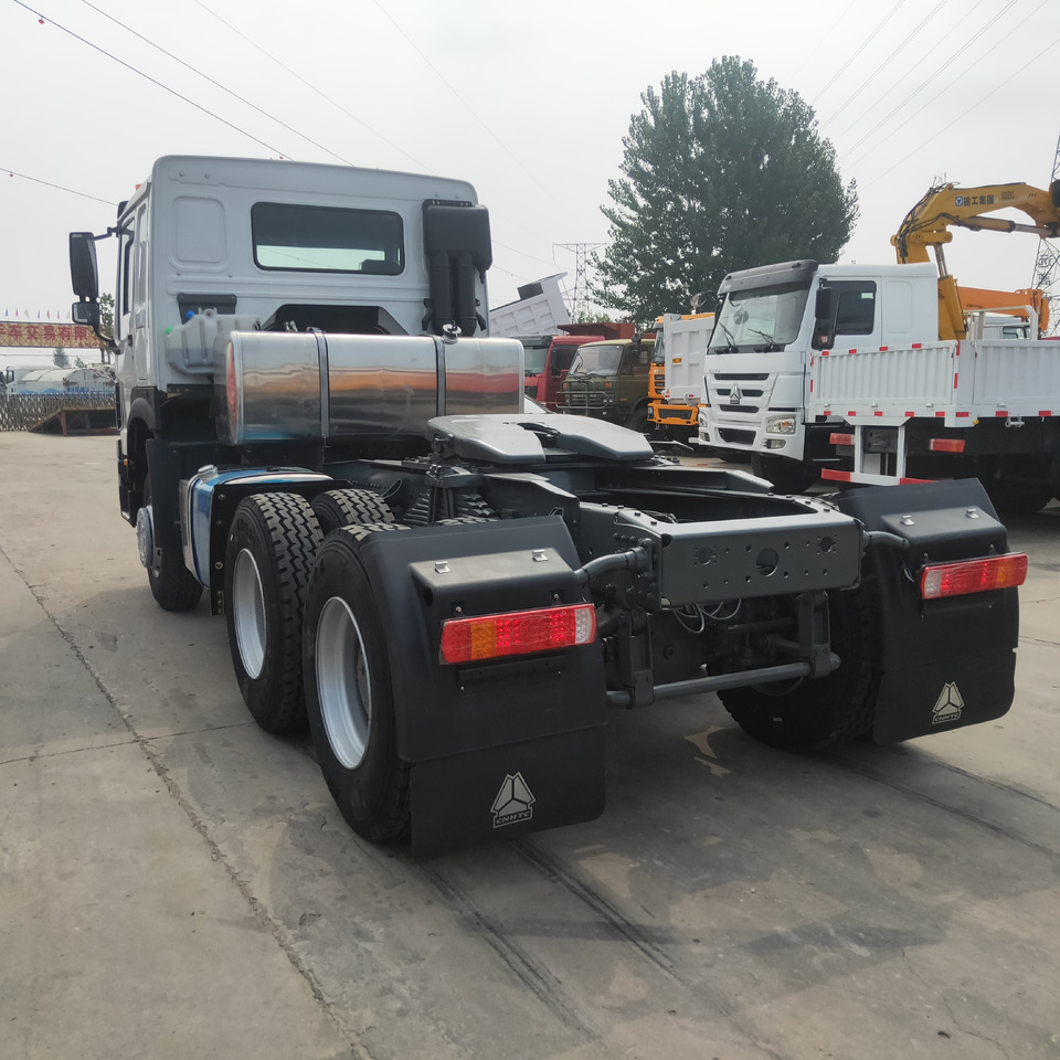 Cabeza tractora Sinotruk HOWO 420 6*4 Tractor: foto 8