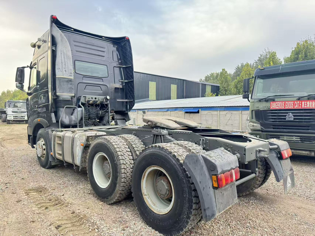 Sinotruk HOWO A7 - Cabeza tractora: foto 4 Sinotruk HOWO A7 - Cabeza tractora: foto 4