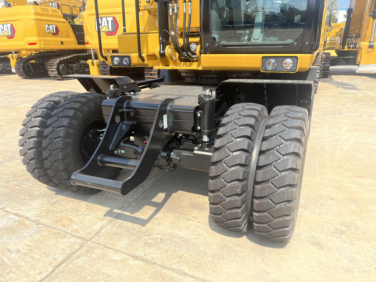 Caterpillar M315GC - Excavadora de ruedas: foto 2 Caterpillar M315GC - Excavadora de ruedas: foto 2