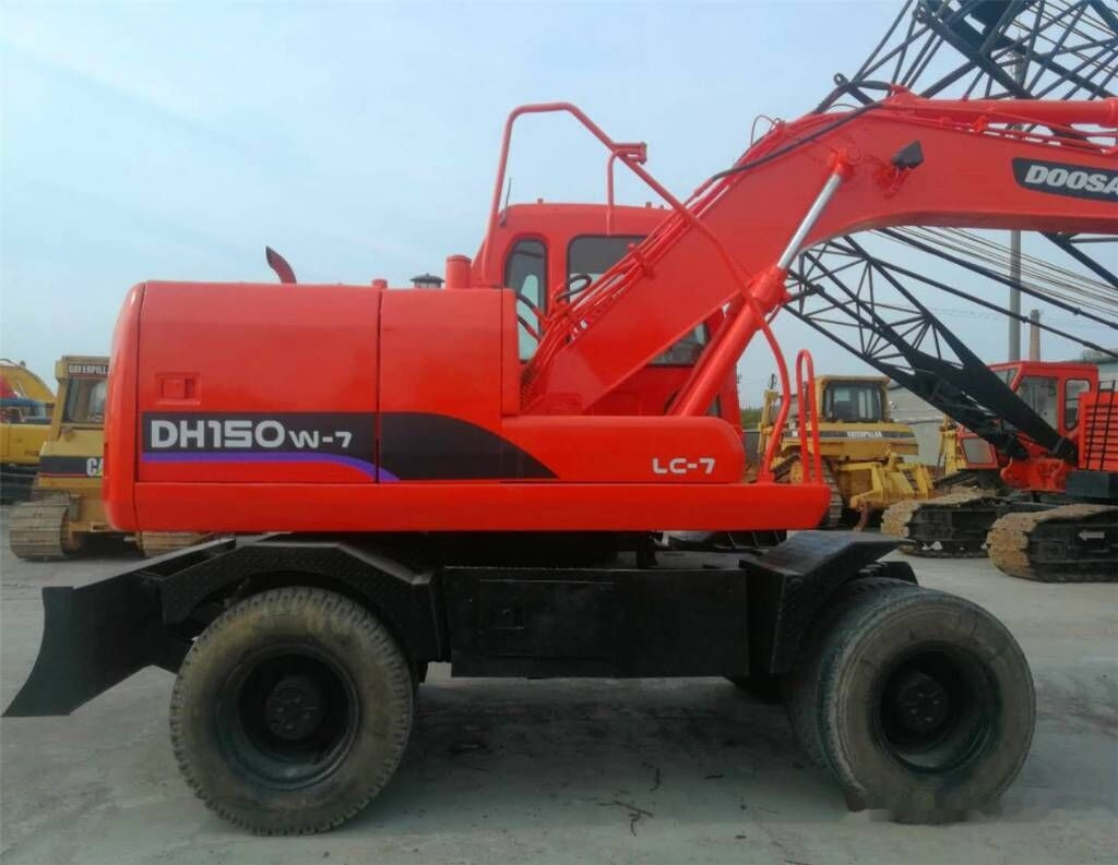Doosan 150W-7 - Excavadora de ruedas: foto 2 Doosan 150W-7 - Excavadora de ruedas: foto 2