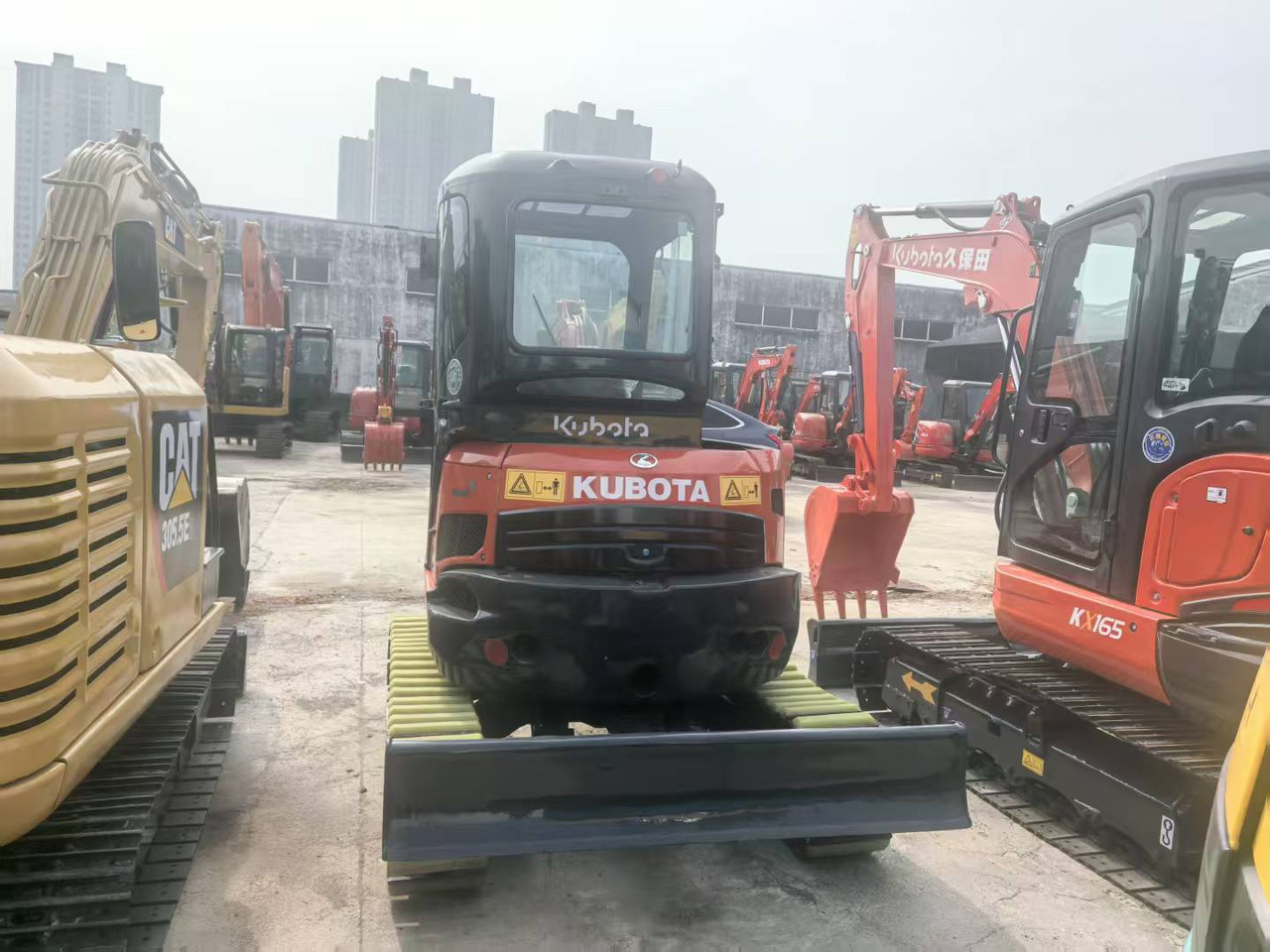 KUBOTA U27 - Miniexcavadora: foto 4 KUBOTA U27 - Miniexcavadora: foto 4