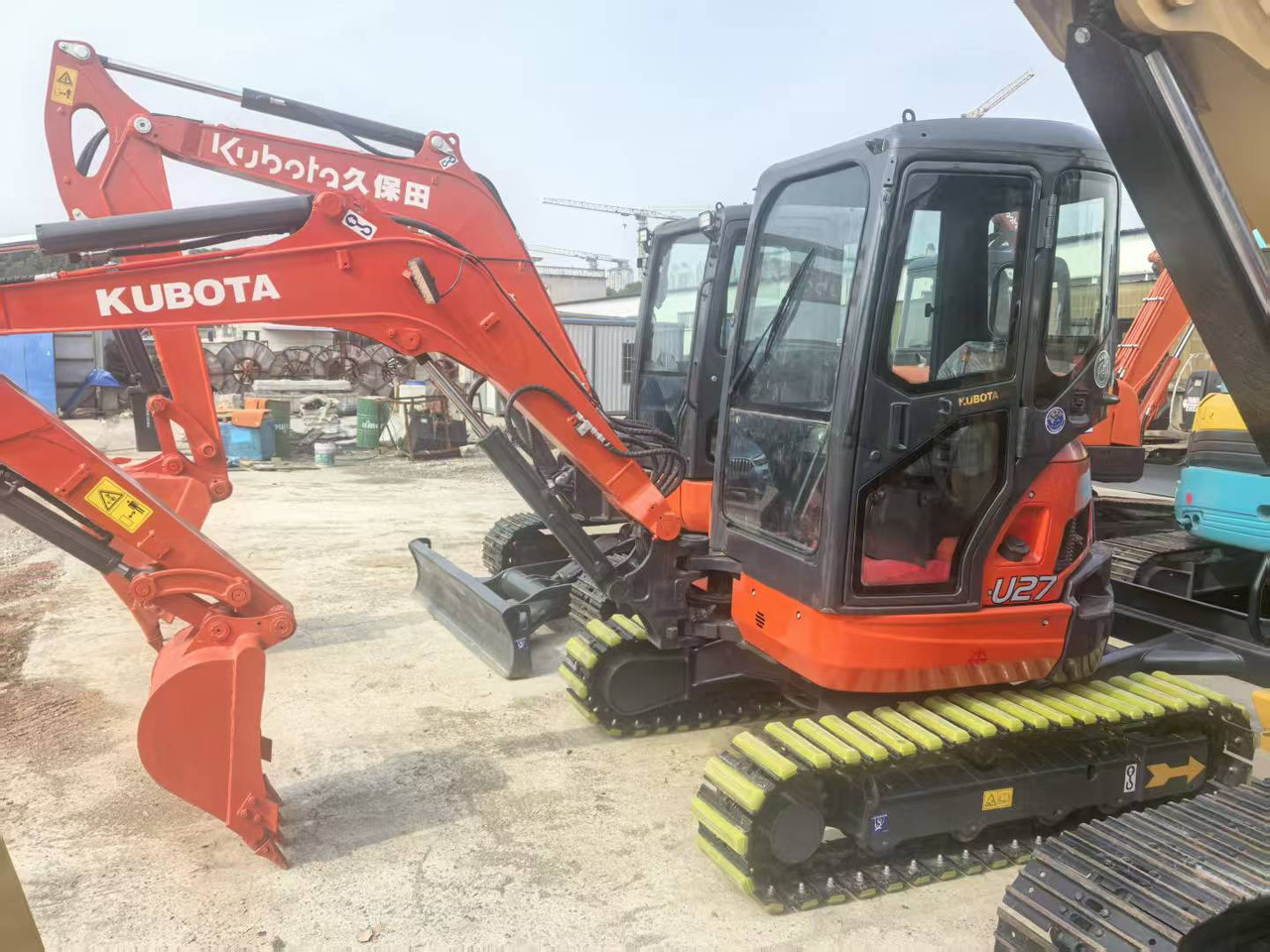 KUBOTA U27 - Miniexcavadora: foto 1 KUBOTA U27 - Miniexcavadora: foto 1