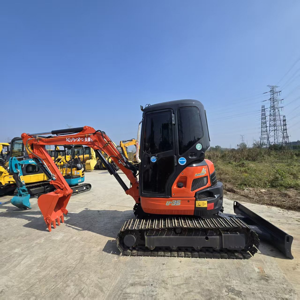 KUBOTA U35 - Miniexcavadora: foto 2 KUBOTA U35 - Miniexcavadora: foto 2