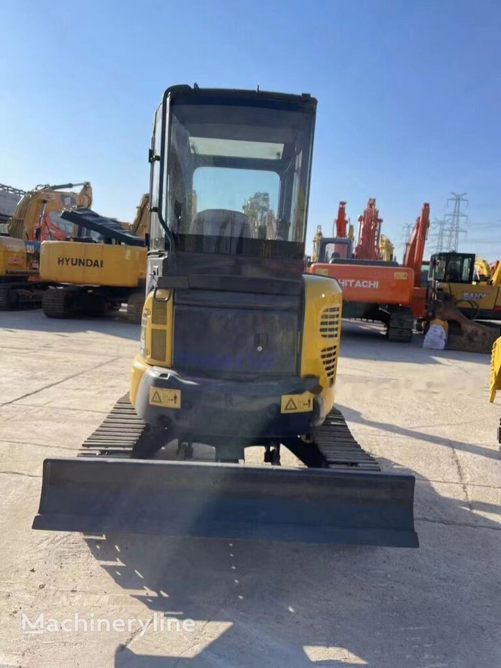 Komatsu Quasi-New PC35MR - Miniexcavadora: foto 4 Komatsu Quasi-New PC35MR - Miniexcavadora: foto 4