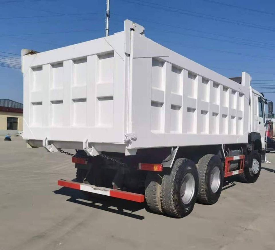 Sinotruk HOWO 6*4 Dump truck - Camión volquete: foto 4 Sinotruk HOWO 6*4 Dump truck - Camión volquete: foto 4