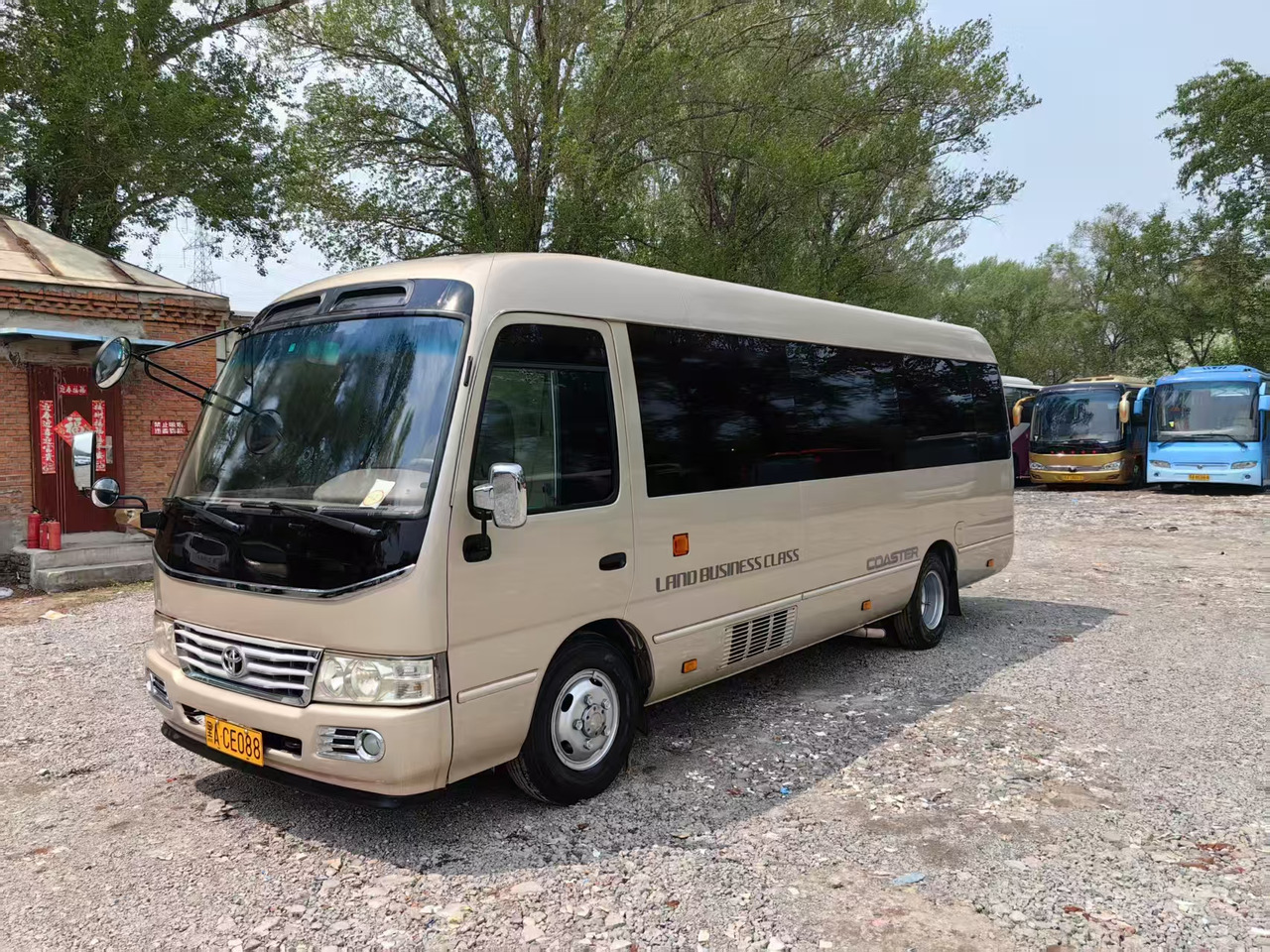 Toyota Coaster - Minibús, Furgoneta de pasajeros: foto 1 Toyota Coaster - Minibús, Furgoneta de pasajeros: foto 1