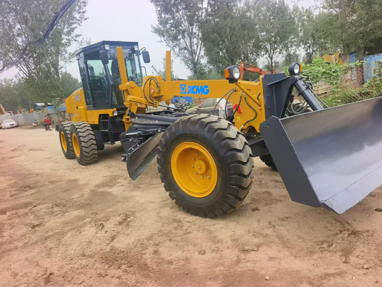 Grader XCMG GR1803: foto 6