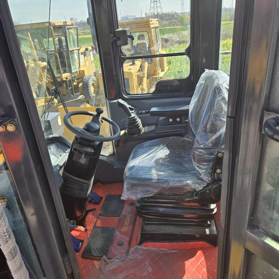 Excavadora de ruedas XCMG LW500HV: foto 8 Excavadora de ruedas XCMG LW500HV: foto 8