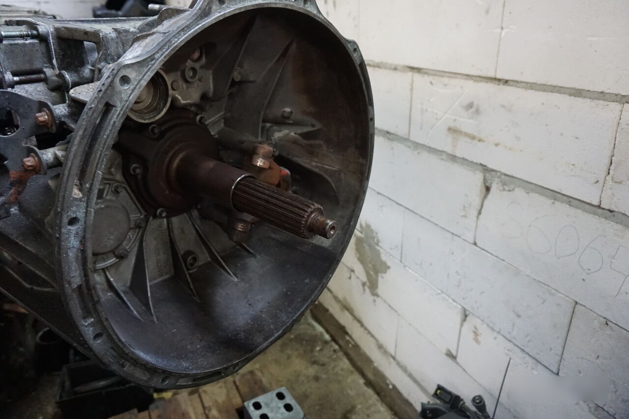 G211-16 Mercedes-Benz ACTROS truck - Caja de cambios para Camión: foto 3 G211-16 Mercedes-Benz ACTROS truck - Caja de cambios para Camión: foto 3