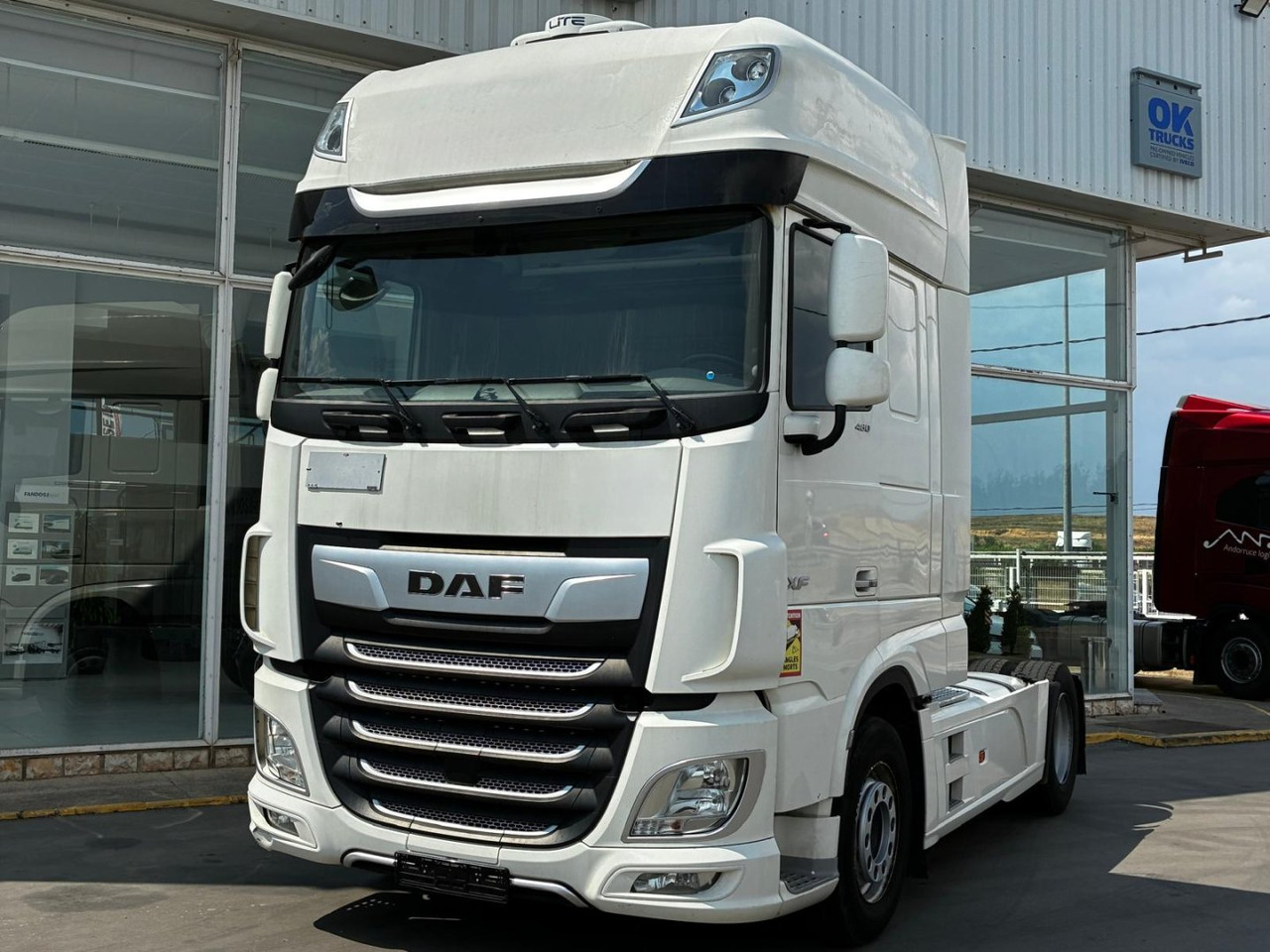 Cabeza Tractora DAF 480 AUTOMATICA CON INTARDER - Cabeza tractora: foto 1 Cabeza Tractora DAF 480 AUTOMATICA CON INTARDER - Cabeza tractora: foto 1