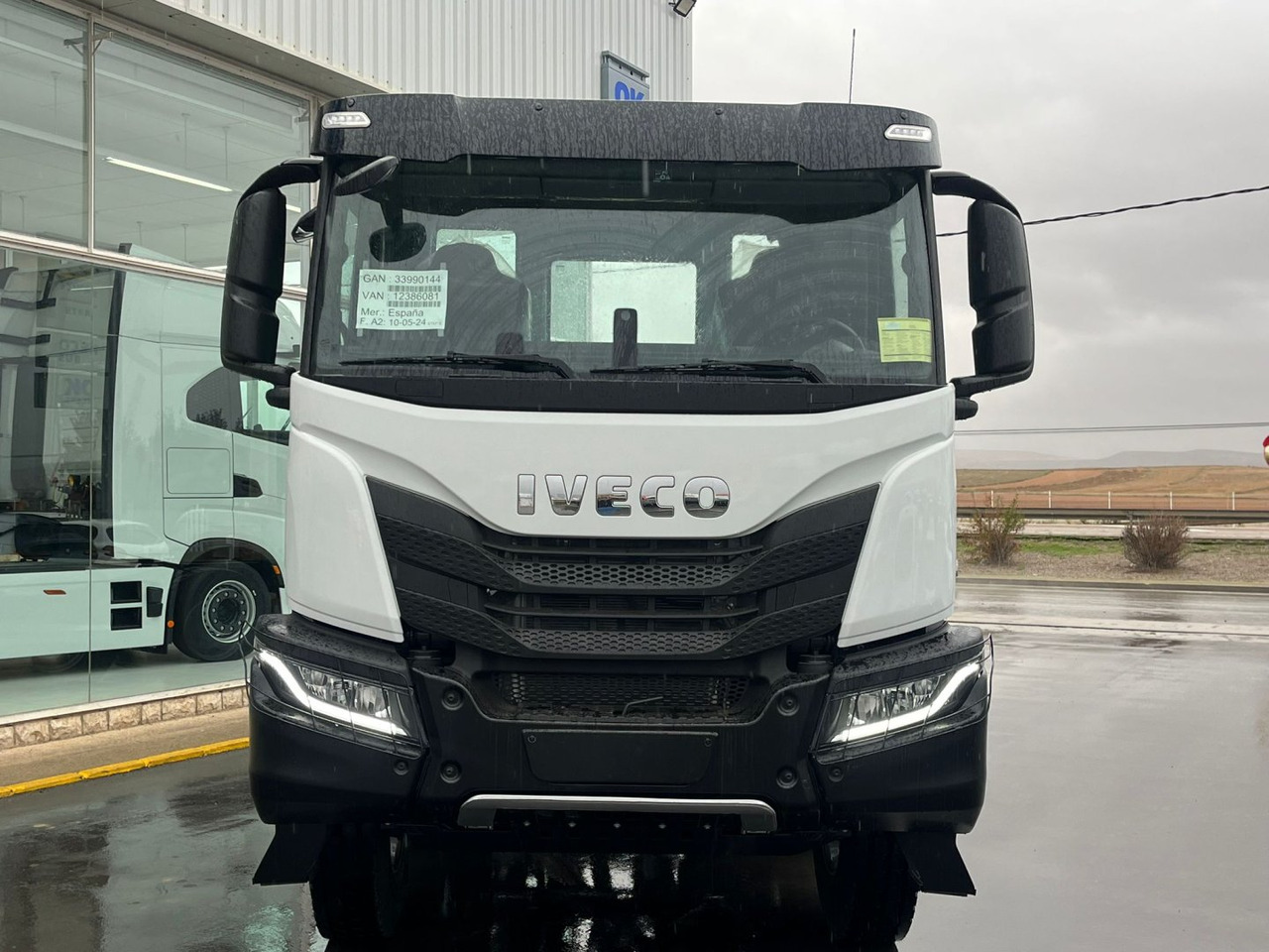 Chasis IVECO T-WAY 510cv 8X4 - Camión chasis: foto 2 Chasis IVECO T-WAY 510cv 8X4 - Camión chasis: foto 2