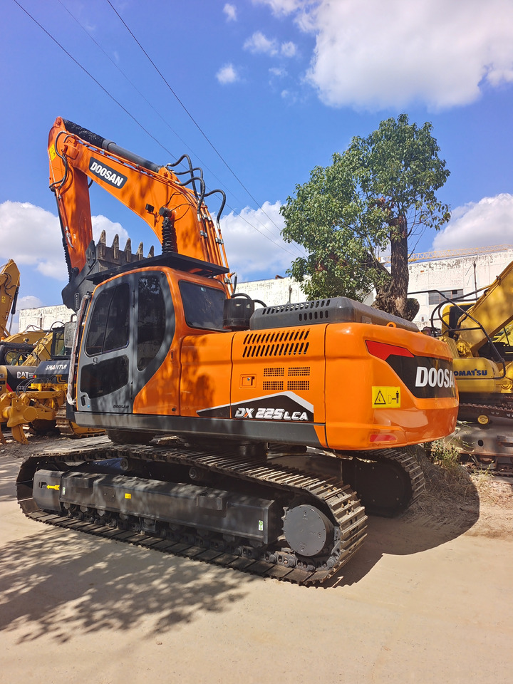 DOOSAN DX225 DX300 DX340 DX225LCA DX225LC-9C - Excavadora de cadenas: foto 1 DOOSAN DX225 DX300 DX340 DX225LCA DX225LC-9C - Excavadora de cadenas: foto 1