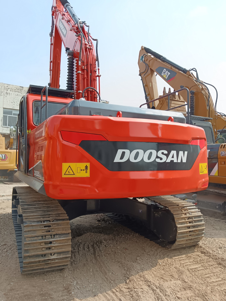 DOOSAN DX225 LCA DX 225 LC - 9C - Excavadora de cadenas: foto 2 DOOSAN DX225 LCA DX 225 LC - 9C - Excavadora de cadenas: foto 2