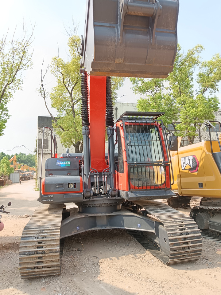 DOOSAN DX225 LCA DX 225 LC - 9C - Excavadora de cadenas: foto 4 DOOSAN DX225 LCA DX 225 LC - 9C - Excavadora de cadenas: foto 4