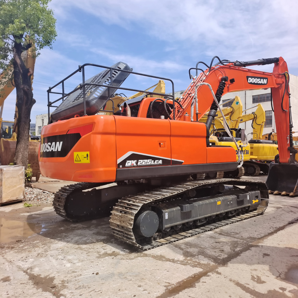 DOOSAN DX225LCA - Excavadora de cadenas: foto 1 DOOSAN DX225LCA - Excavadora de cadenas: foto 1