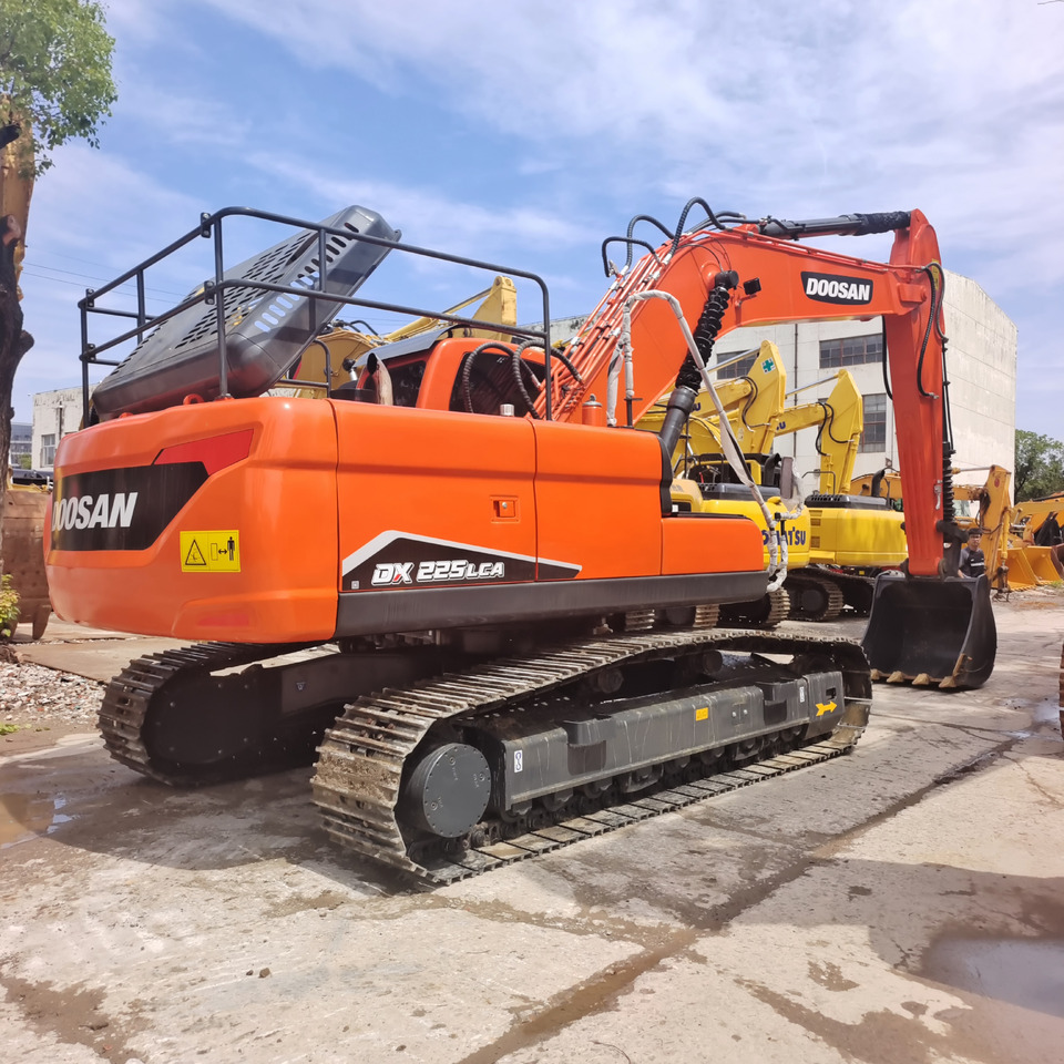 DOOSAN DX225LCA DX225LC-9C - Excavadora de cadenas: foto 2 DOOSAN DX225LCA DX225LC-9C - Excavadora de cadenas: foto 2