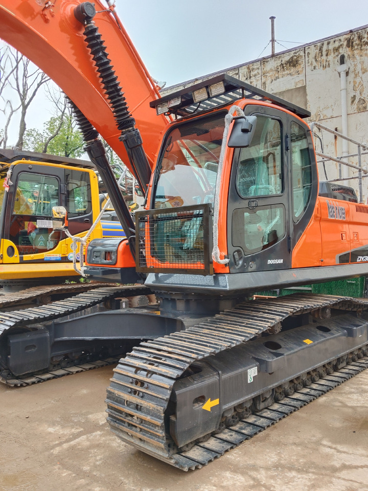 DOOSAN DX300LC-9C DX300LCA - Excavadora de cadenas: foto 4 DOOSAN DX300LC-9C DX300LCA - Excavadora de cadenas: foto 4