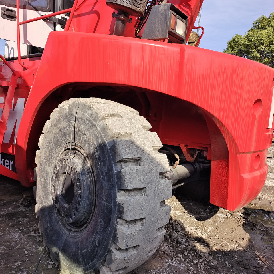 FANTUZZI CS45KMHD - Reach stacker: foto 3 FANTUZZI CS45KMHD - Reach stacker: foto 3