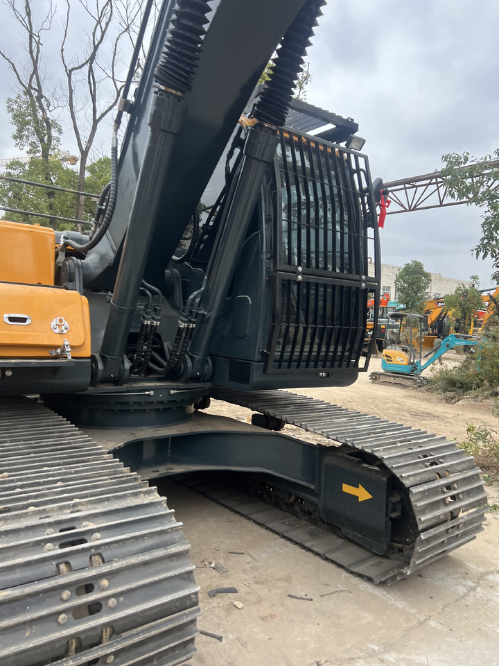 HYUNDAI HX220HD BROADEN TRACK SHOES - Excavadora de cadenas: foto 5 HYUNDAI HX220HD BROADEN TRACK SHOES - Excavadora de cadenas: foto 5