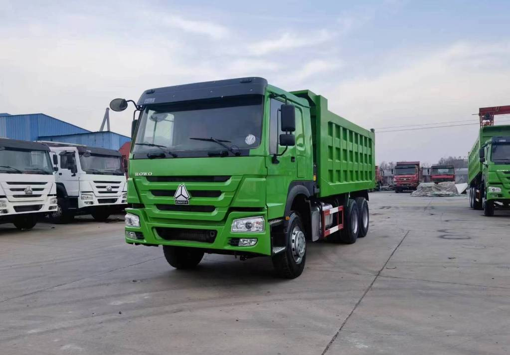 Camión volquete Howo 375: foto 1