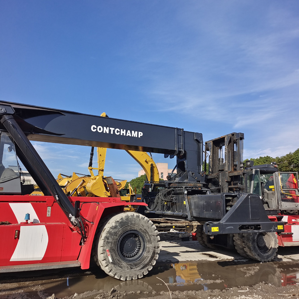 KALMAR DRT450 - Reach stacker: foto 3 KALMAR DRT450 - Reach stacker: foto 3