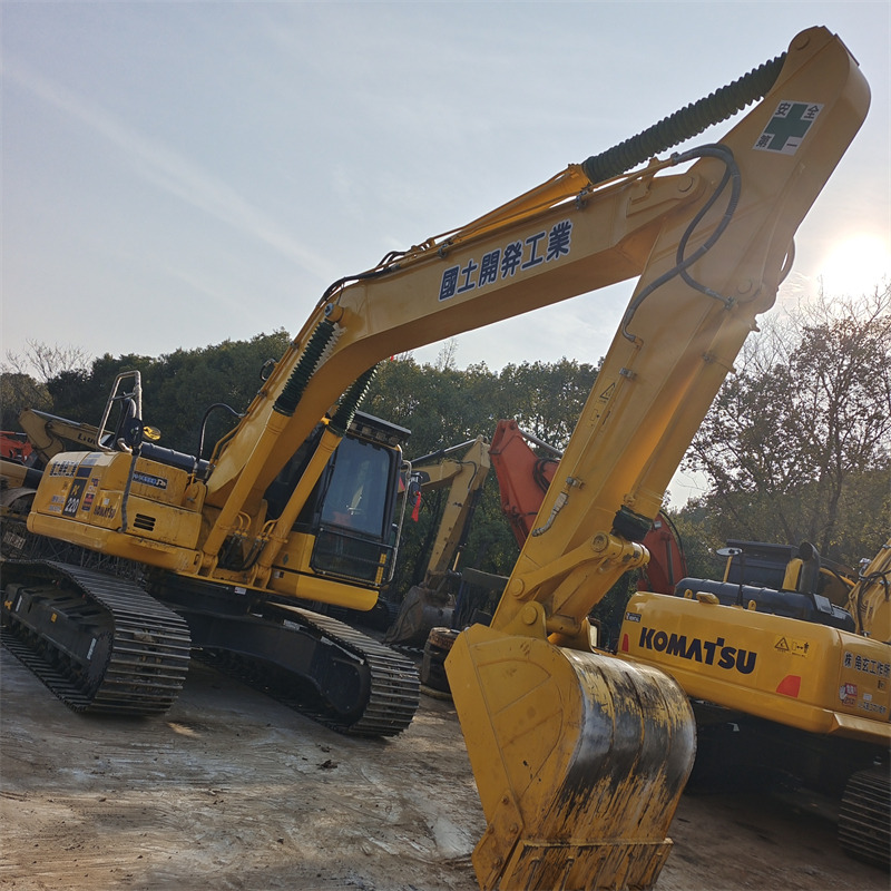 KOMATSU PC 220-8 N1 - Excavadora de cadenas: foto 4 KOMATSU PC 220-8 N1 - Excavadora de cadenas: foto 4