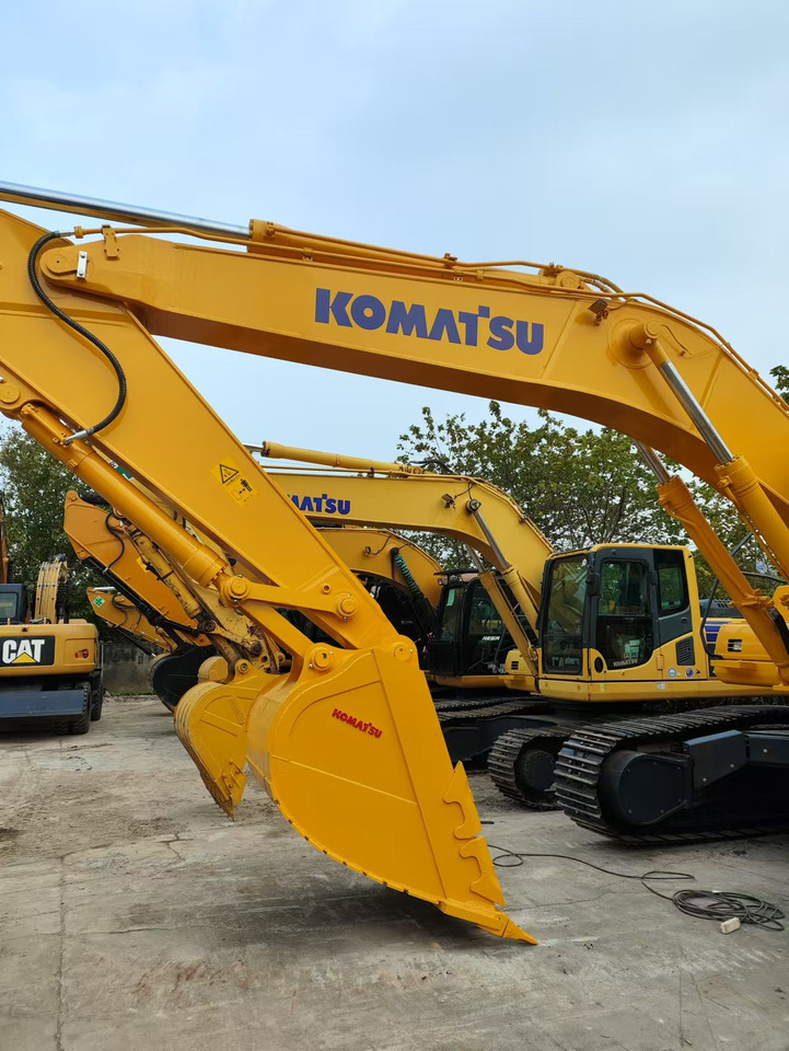 KOMATSU PC450-8 - Excavadora de cadenas: foto 2 KOMATSU PC450-8 - Excavadora de cadenas: foto 2
