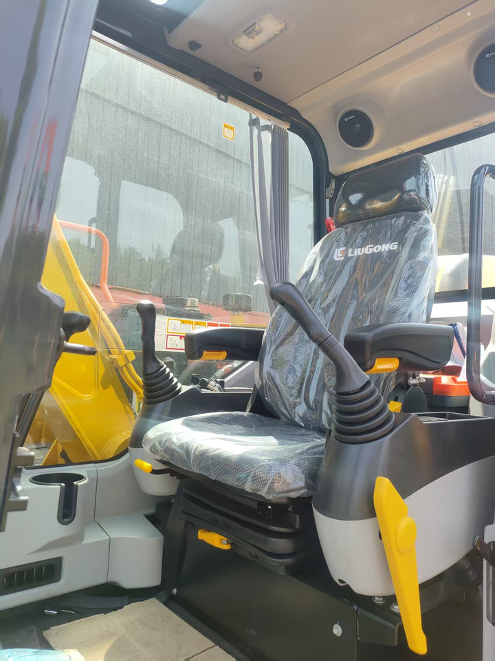 LIUGONG 9075FG4 BRAND NEW 7.5 TON DIGGER - Miniexcavadora: foto 5 LIUGONG 9075FG4 BRAND NEW 7.5 TON DIGGER - Miniexcavadora: foto 5