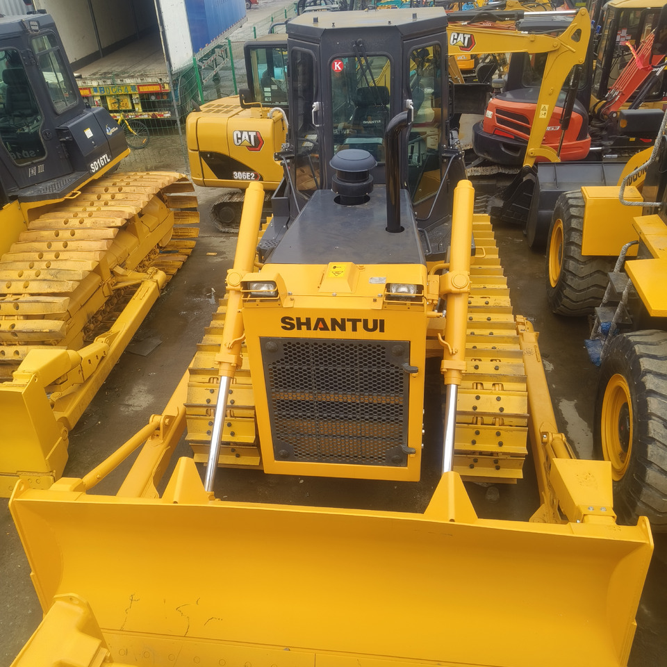 SHANTUI SD16 - Bulldozer: foto 2 SHANTUI SD16 - Bulldozer: foto 2